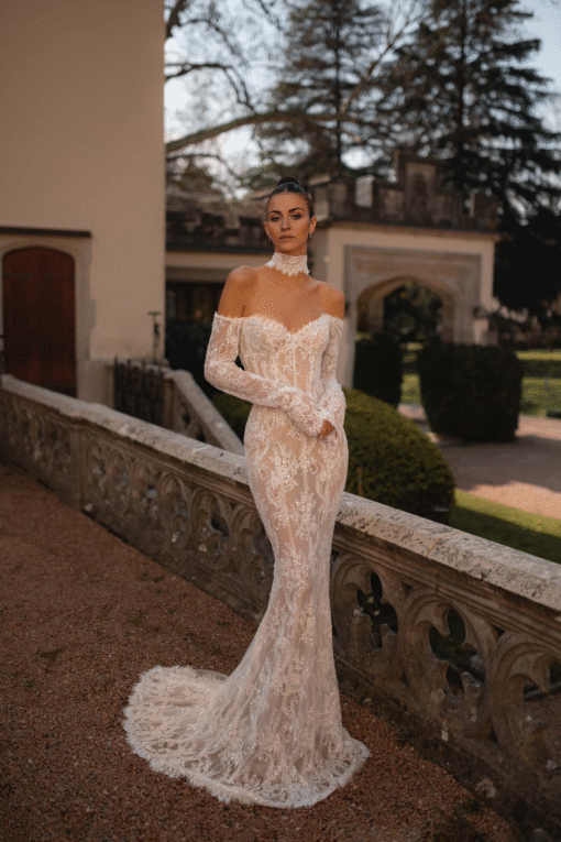 Mermaid silhouette for a stunning, form-fitting shape