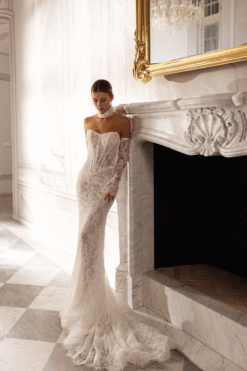 Mermaid lace wedding dress – Elegant white bridal gown with lace details and mermaid silhouette
