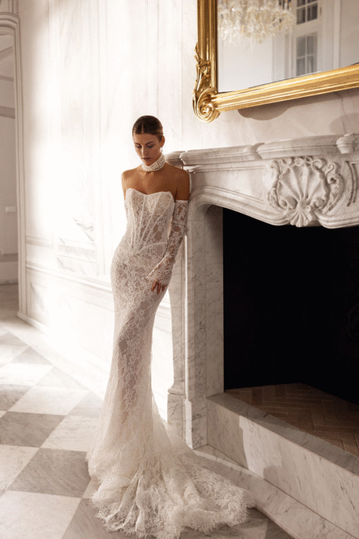 Mermaid lace wedding dress – Elegant white bridal gown with lace details and mermaid silhouette